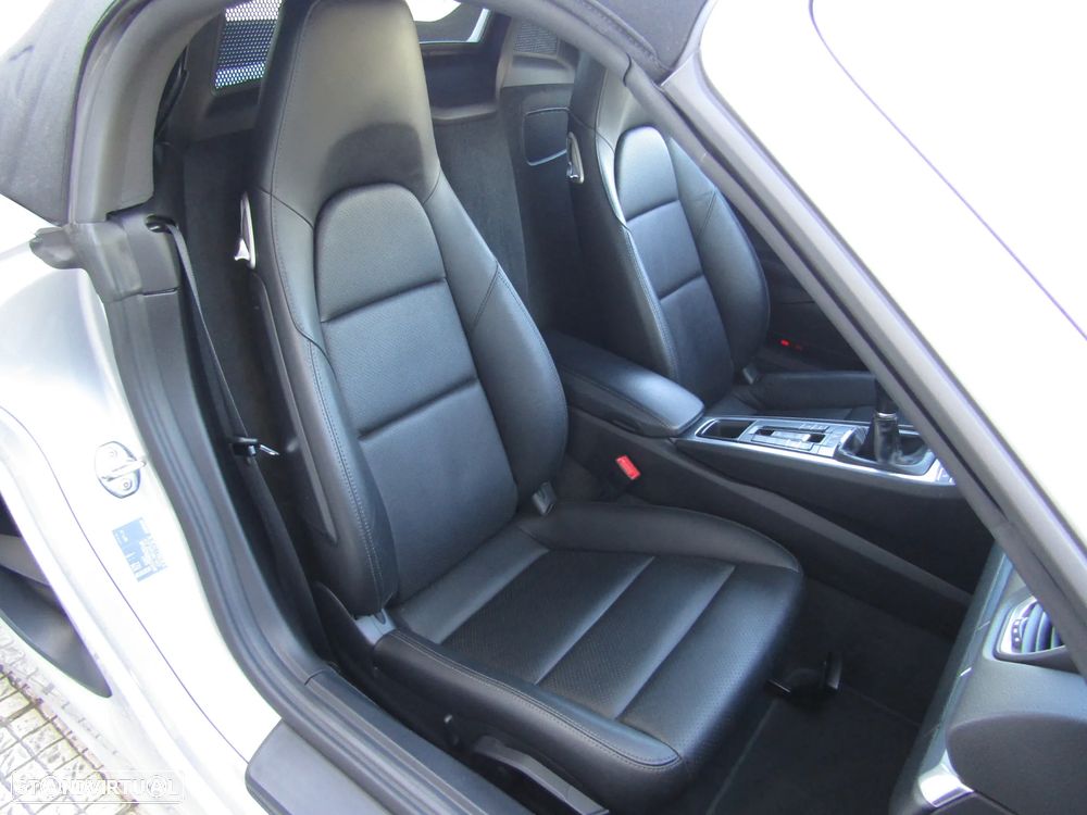 Porsche 718 Boxster 2.0T - 22