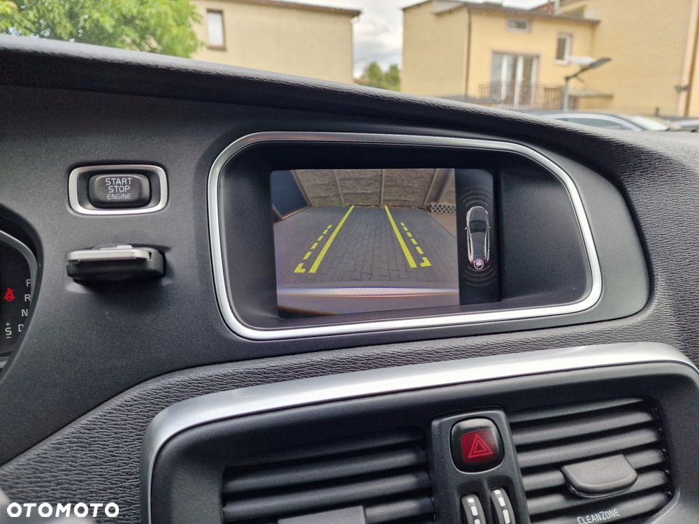 Volvo V40 Cross Country D2 Geartronic Momentum - 33