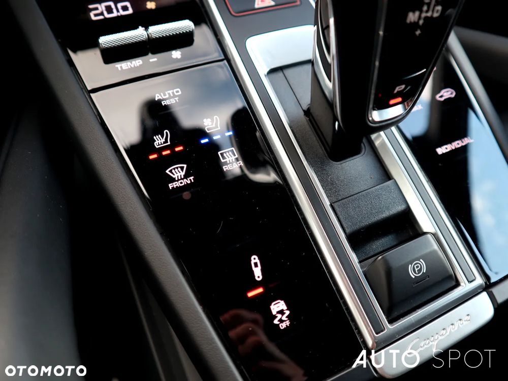 Porsche Cayenne E-Hybrid - 37