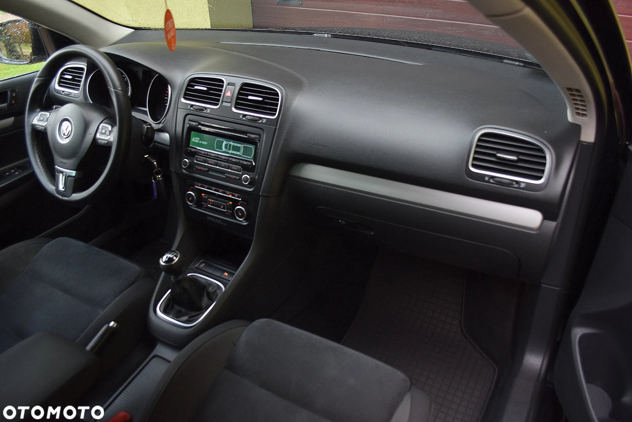 Volkswagen Golf VI 1.6 TDI Highline - 14