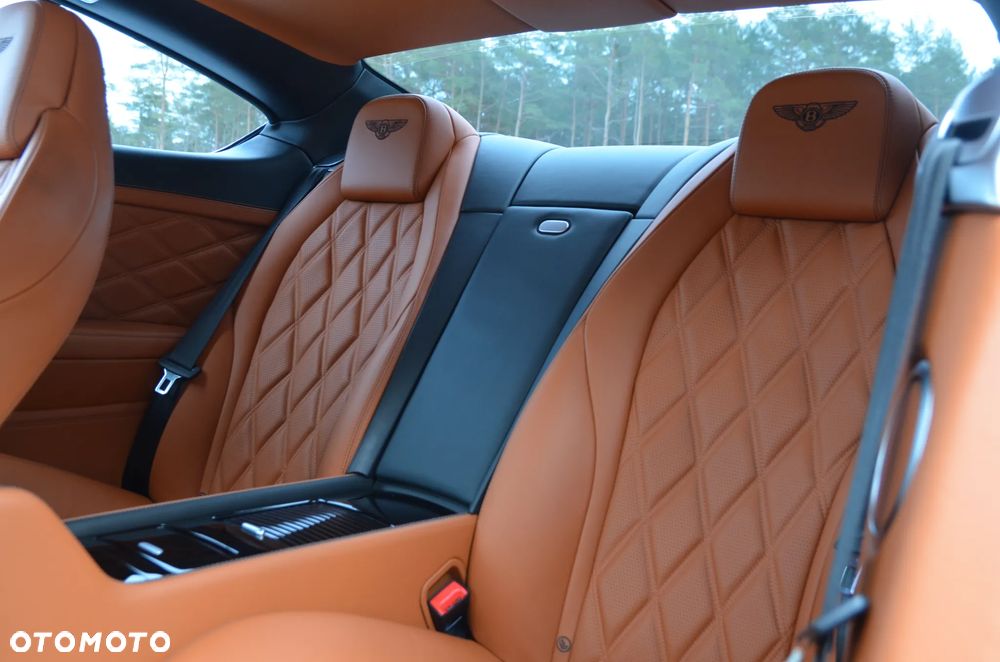 Bentley Continental GT Speed - 29