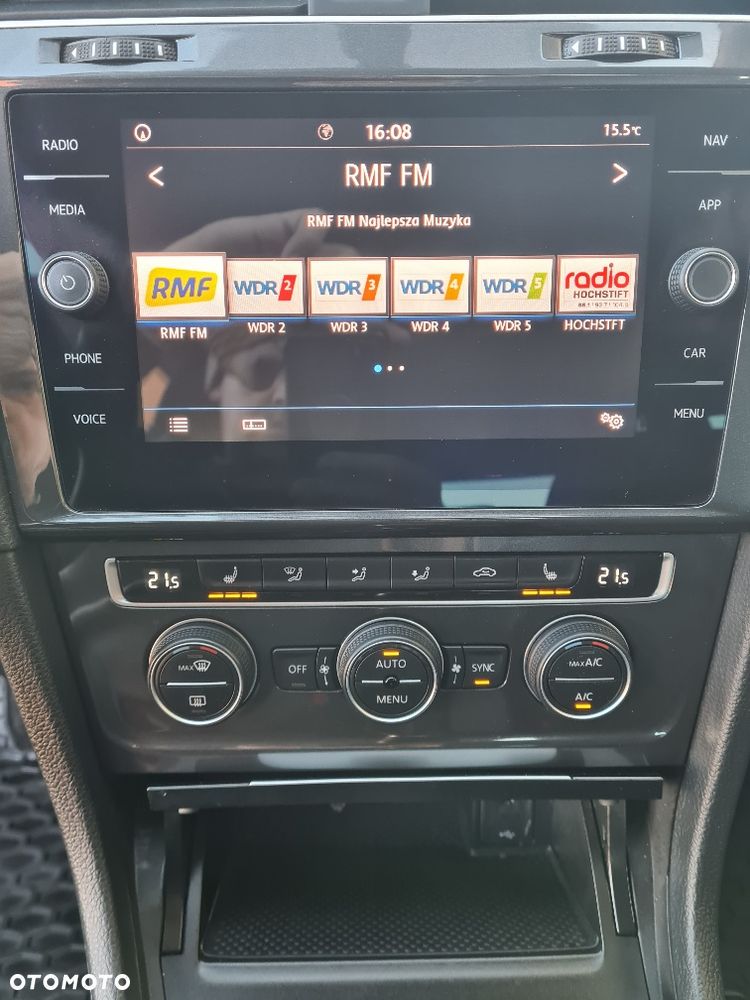 Volkswagen Golf 1.5 TSI BlueMotion ACT Highline - 22