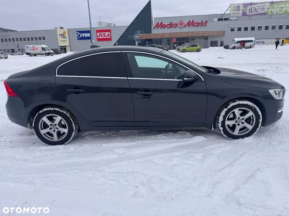 Volvo S60 D2 Momentum - 5