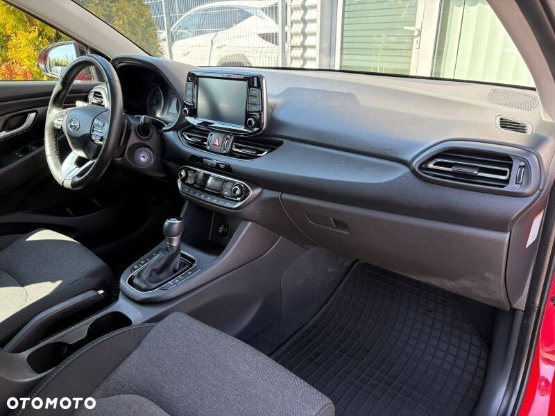 Hyundai i30 1.5 T-GDI 48V Smart DCT - 11