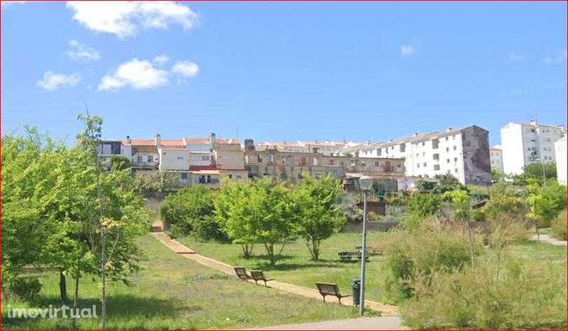 Apartamento T0 para arrendamento  em  Ajuda - Lisboa - Grande imagem: 2/12