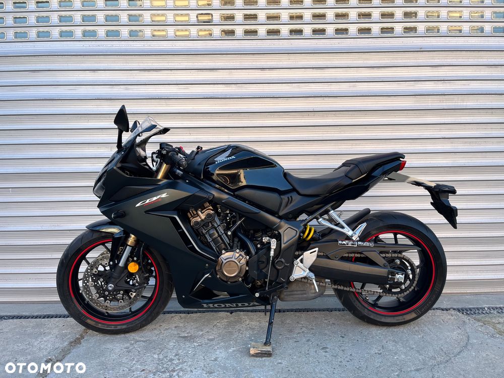 Honda CBR - 32
