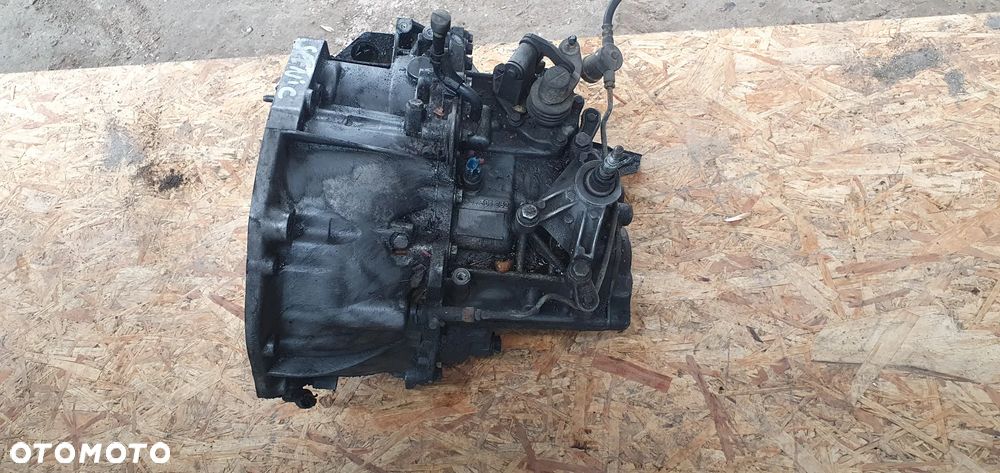 Skrzynia biegów manualna Renault Scenic II 1.9 DCI ND0 002 1.9 DCI - 4