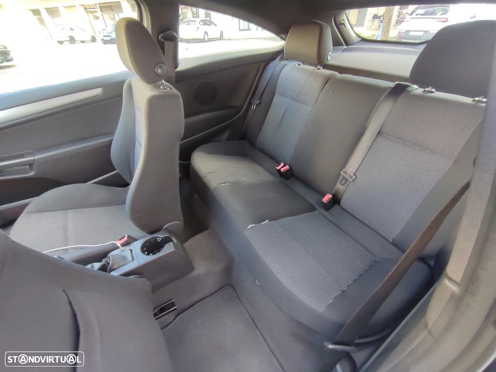 Opel Astra GTC 1.7 CDTI - 29