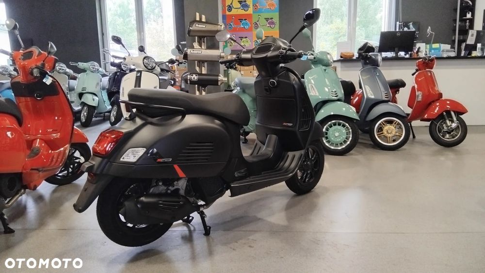Vespa GTS - 3