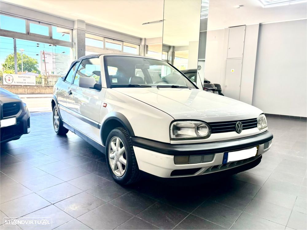 VW Golf Cabriolet 2.0 Avantgard+ - 3