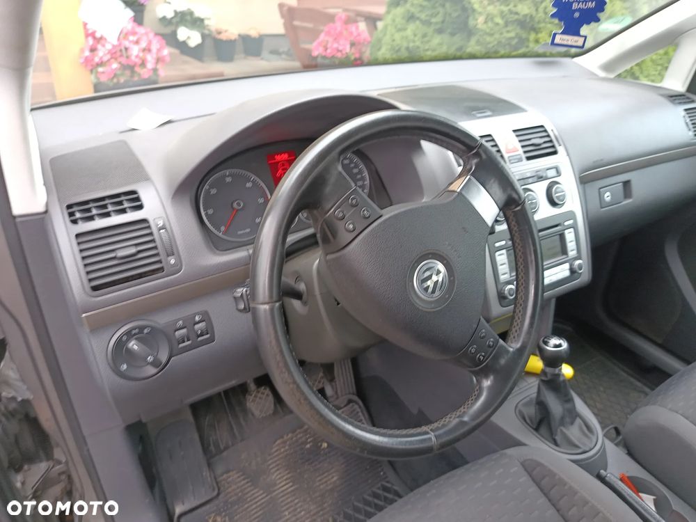Volkswagen Touran 1.9 TDI Q-Line - 9