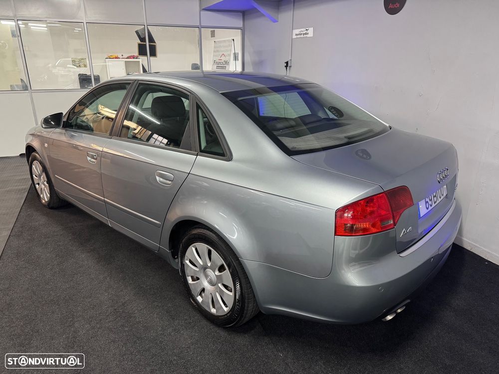 Audi A4 2.0 TDI exclusive - 7