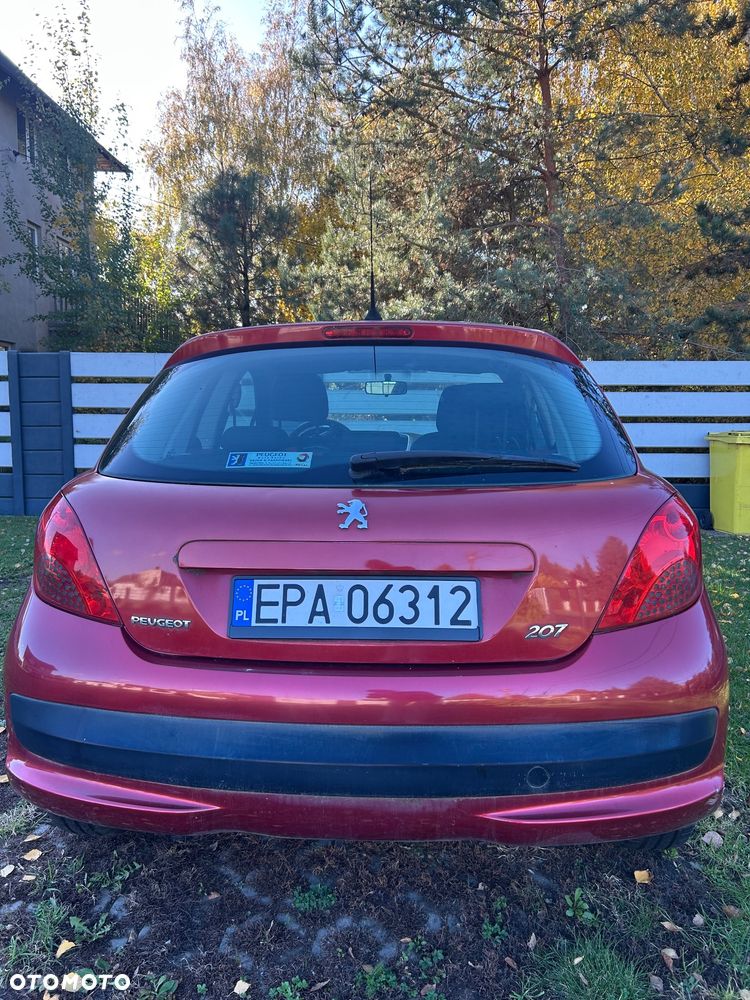 Peugeot 207 2006 photo 4