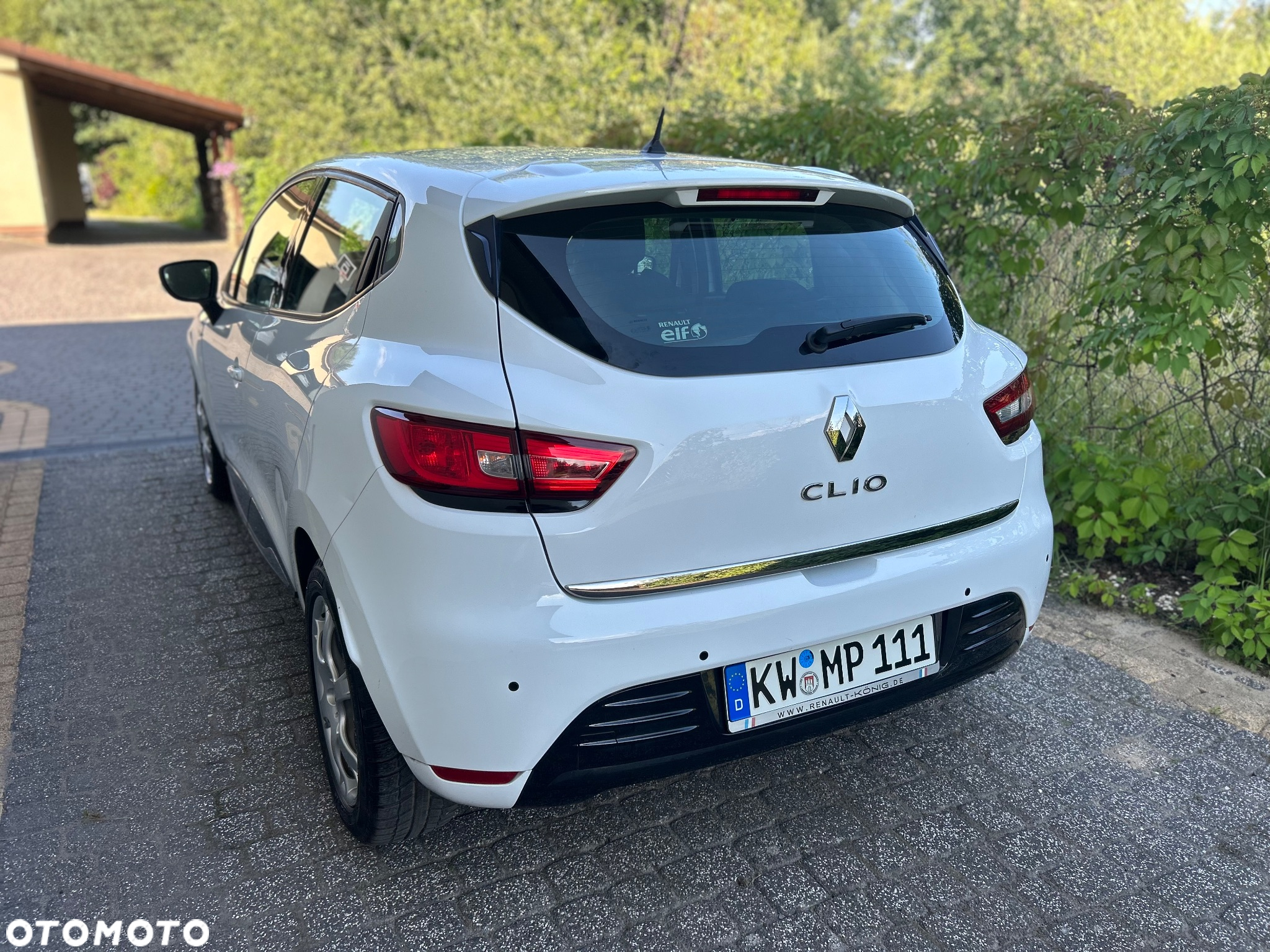 Renault Clio 1.2 16V Limited EU6 - 9