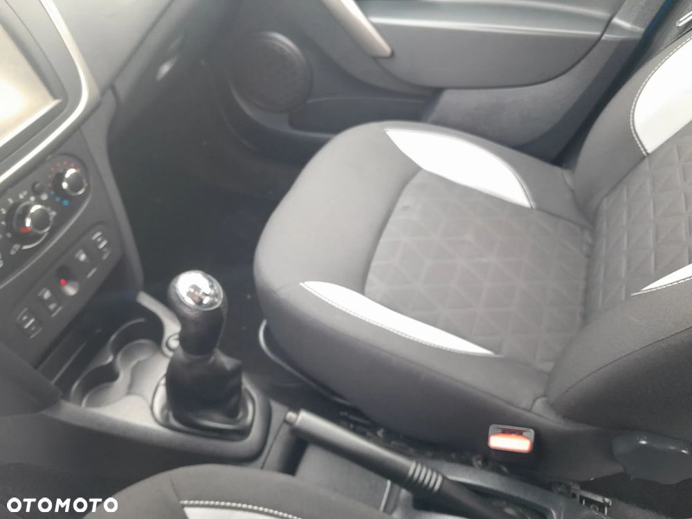 Dacia Sandero Stepway 1.5 dCi - 19