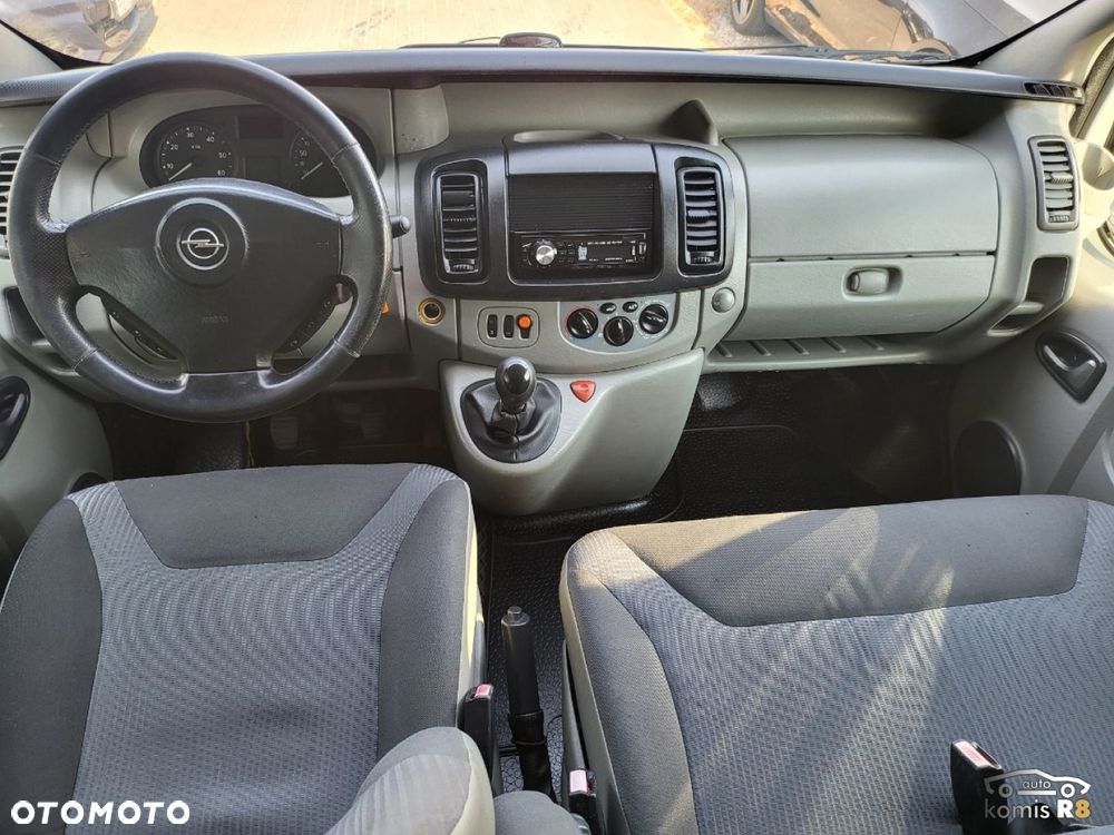 Opel Vivaro - 14