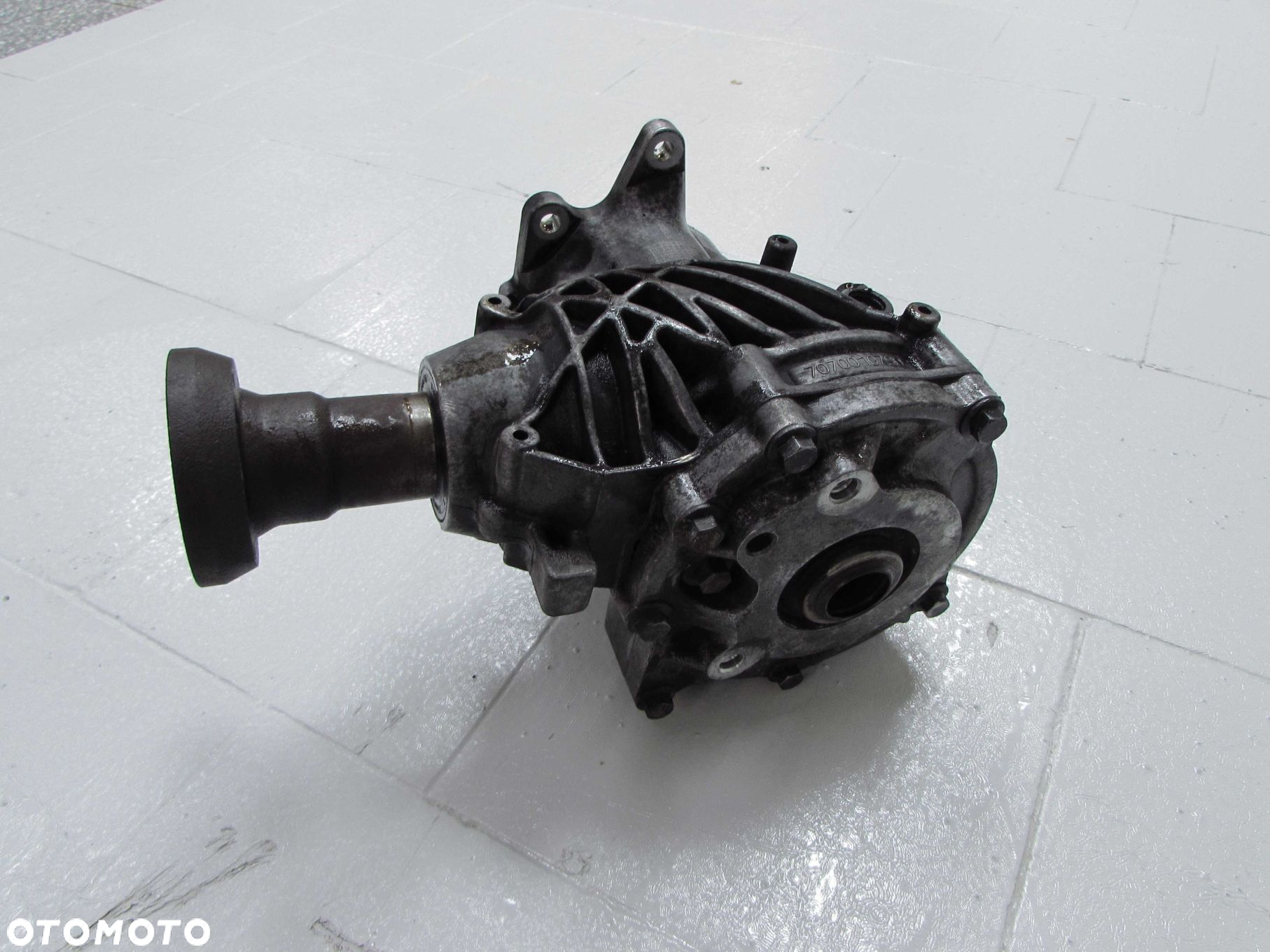 VOLVO XC90 LIFT 2.4 D5 REDUKTOR PRZEKLADNIA KATOWA MOST PRZOD DWXJA 31256172 - 2