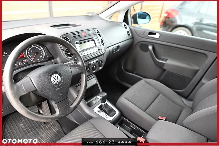 Volkswagen Golf Plus 1.9 TDI DSG Comfortline - 17