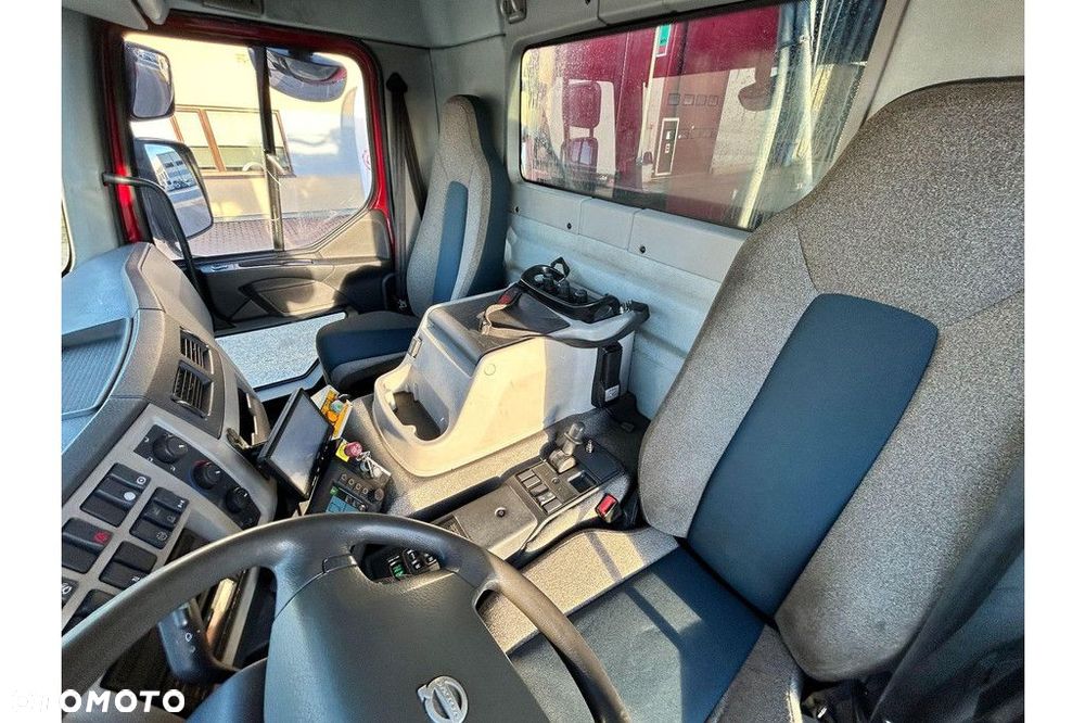 Volvo FE320 6X2*4 EURO6 + JOAB + HIAB CRANE - 15