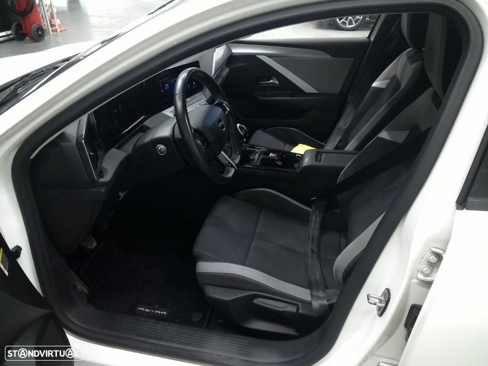 Opel Astra 1.5 D Business - 3