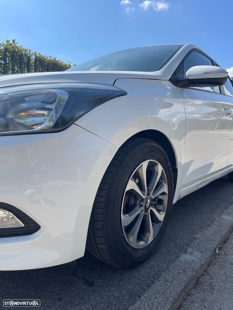 Hyundai i20 1.2 Blue Classic - 6