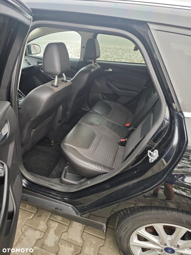 Ford Focus SW - 11