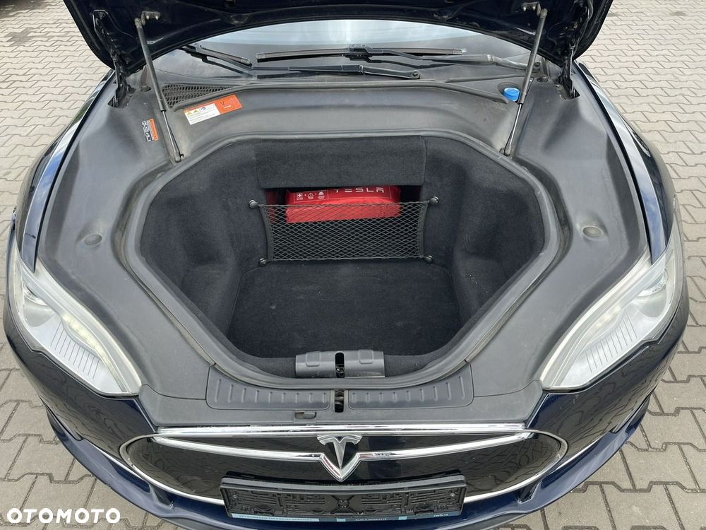 Tesla Model S 85 - 13