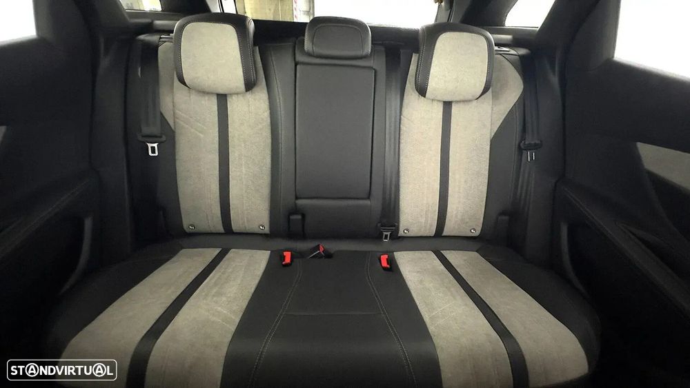 Peugeot 3008 1.6 Hybrid GT e-EAT8 - 49