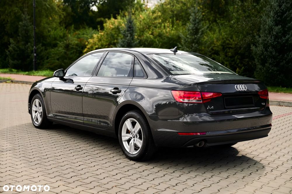 Audi A4 Limousine 2.0 TDI - 10