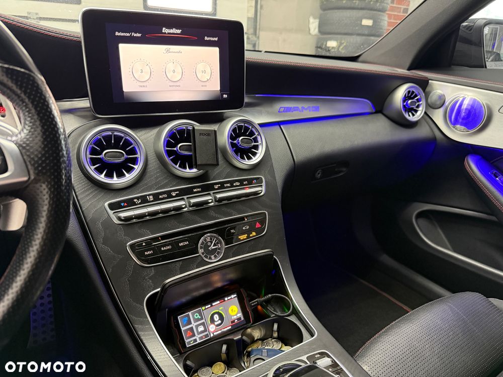 Mercedes-Benz Klasa C AMG 43 4Matic 9G-TRONIC - 22