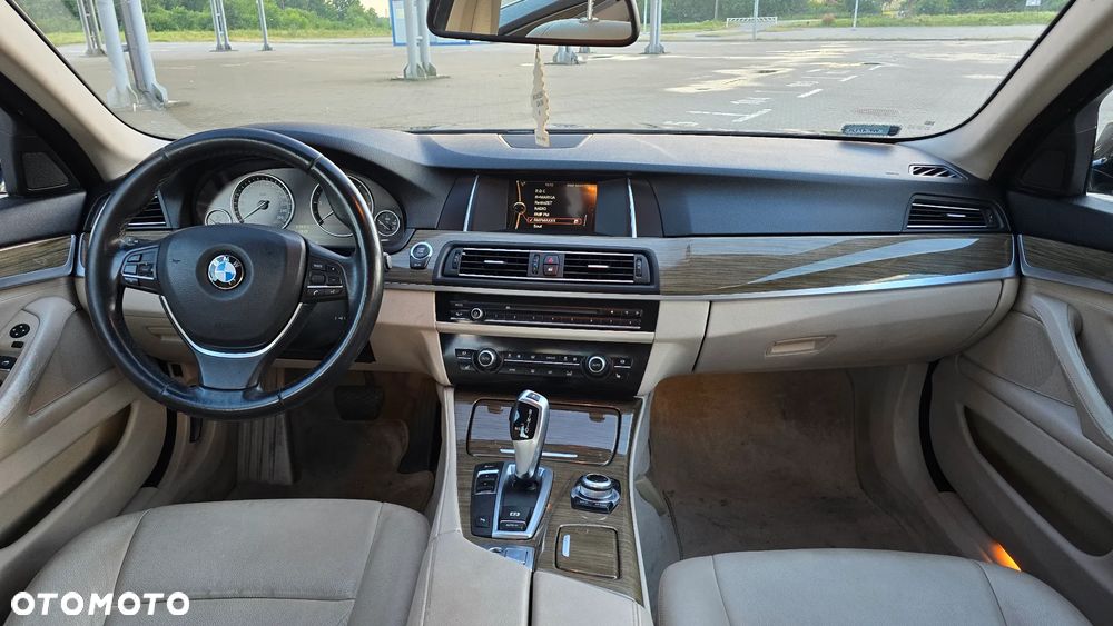 BMW Seria 5 520d xDrive Luxury Line - 15