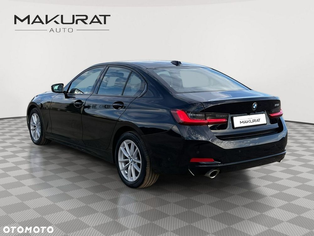 BMW 318I 2024 photo 3
