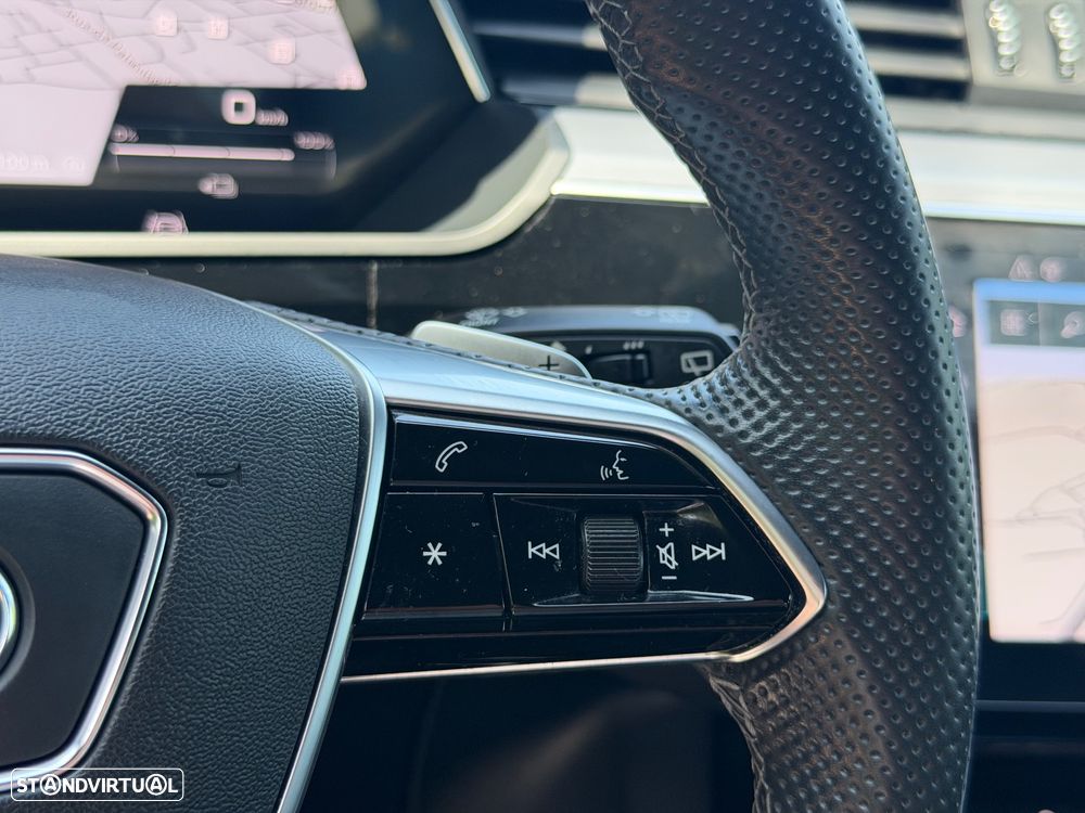 Audi e-tron 55 quattro S line - 33