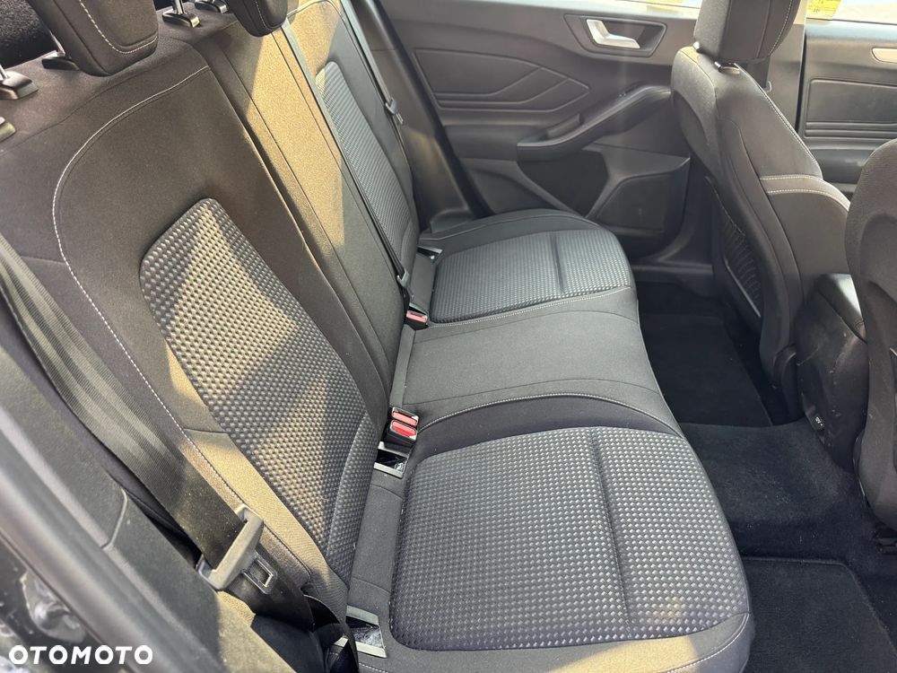 Ford Focus 1.0 EcoBoost Trend Edition - 9