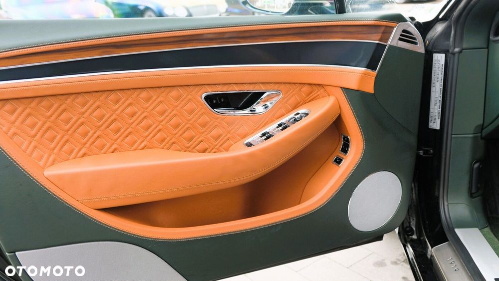 Bentley Continental GT - 8