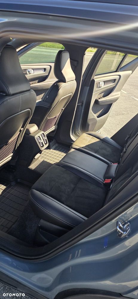 Volvo XC 40 - 11