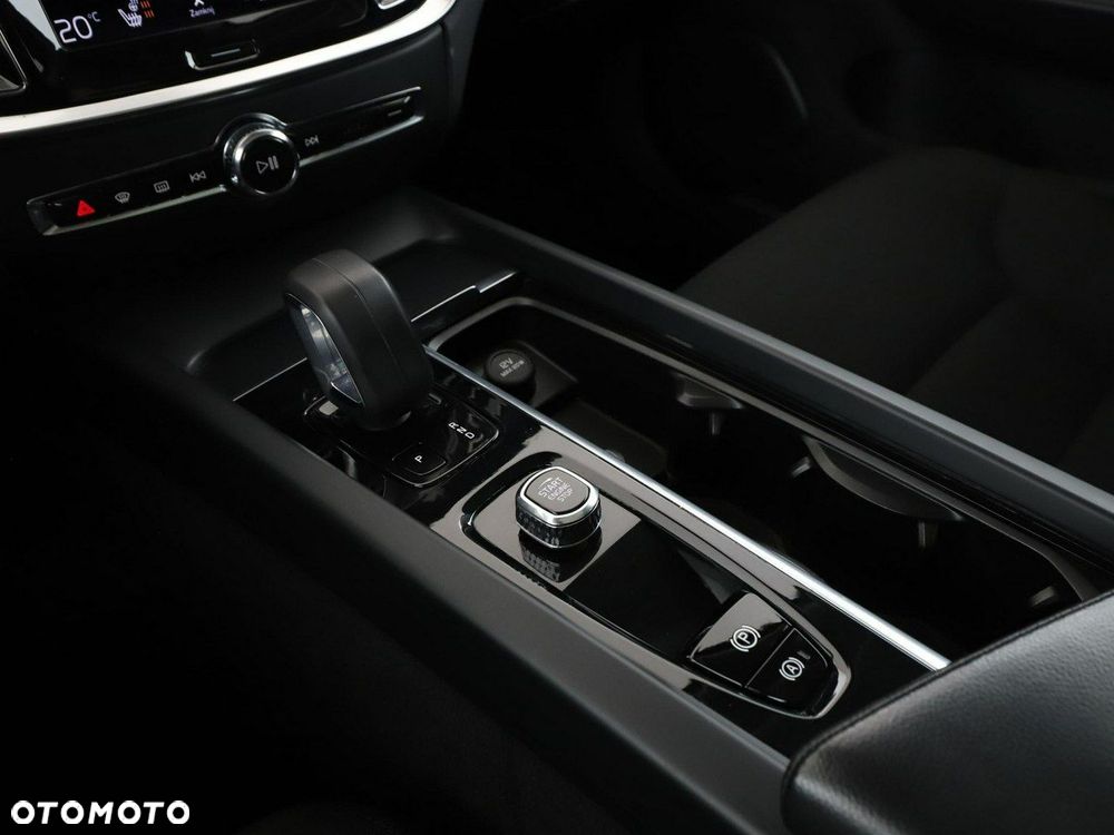 Volvo V60 B4 D Geartronic Momentum Pro - 30
