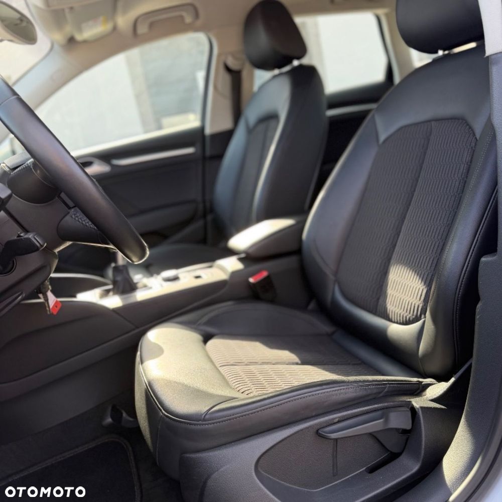 Audi A3 Sportback - 15