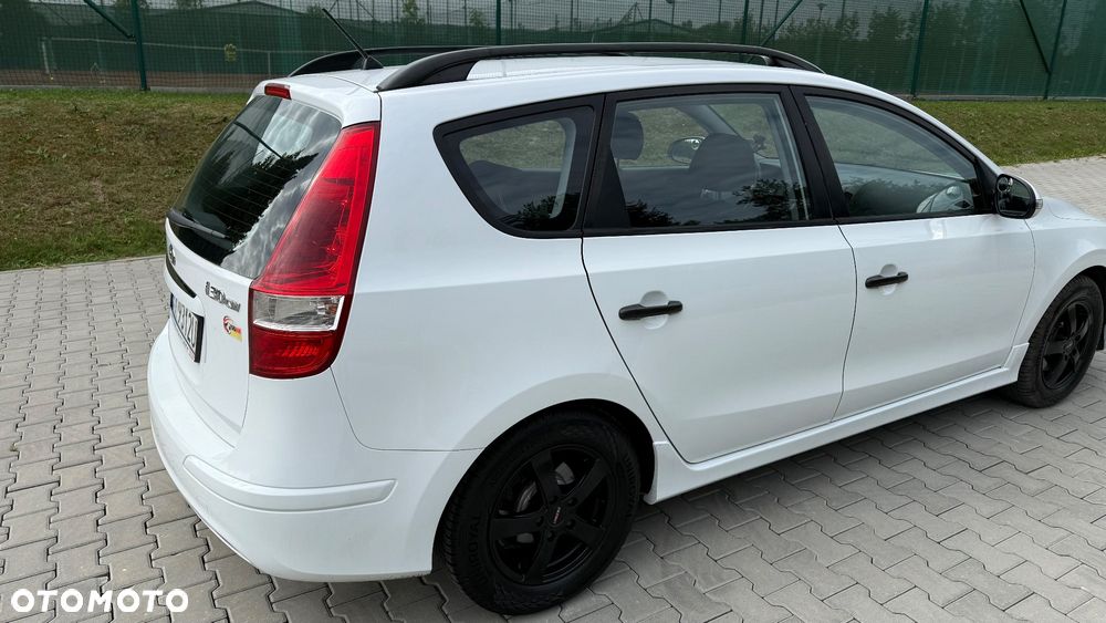 Hyundai i30 1.4 Classic + World Cup - 6