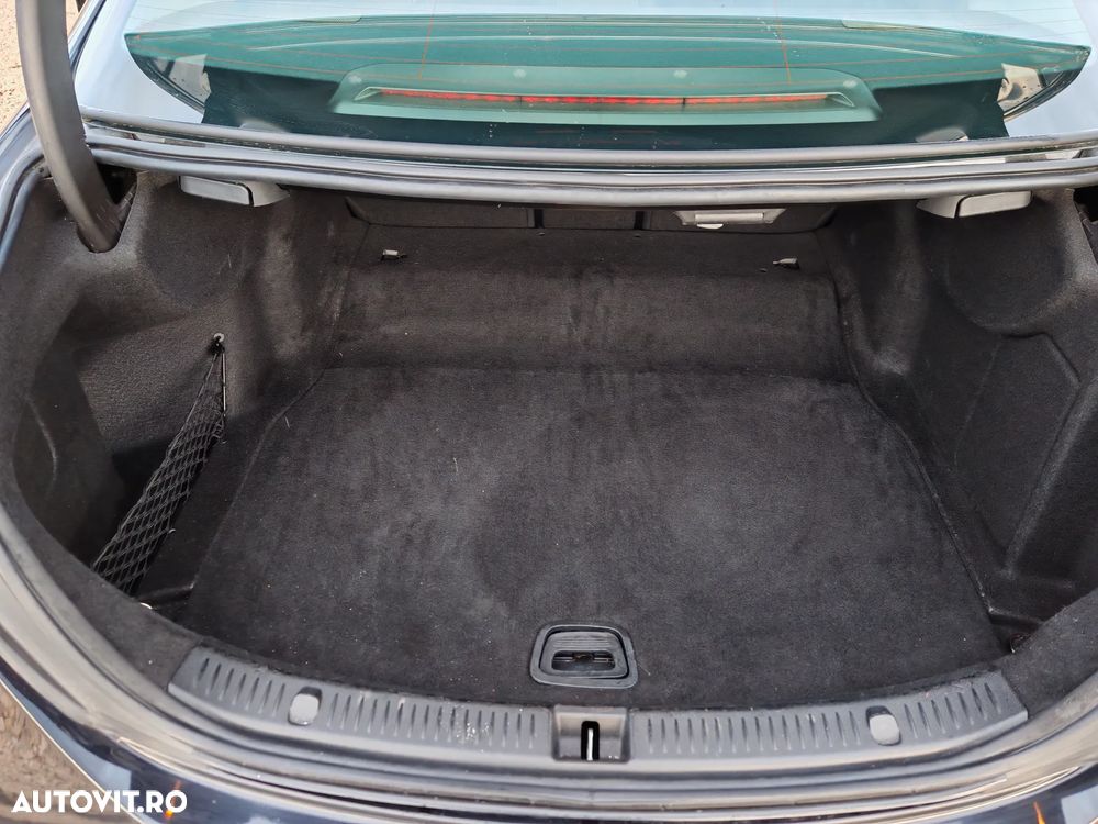 Mercedes-Benz E 220 d 9G-TRONIC Avantgarde - 14