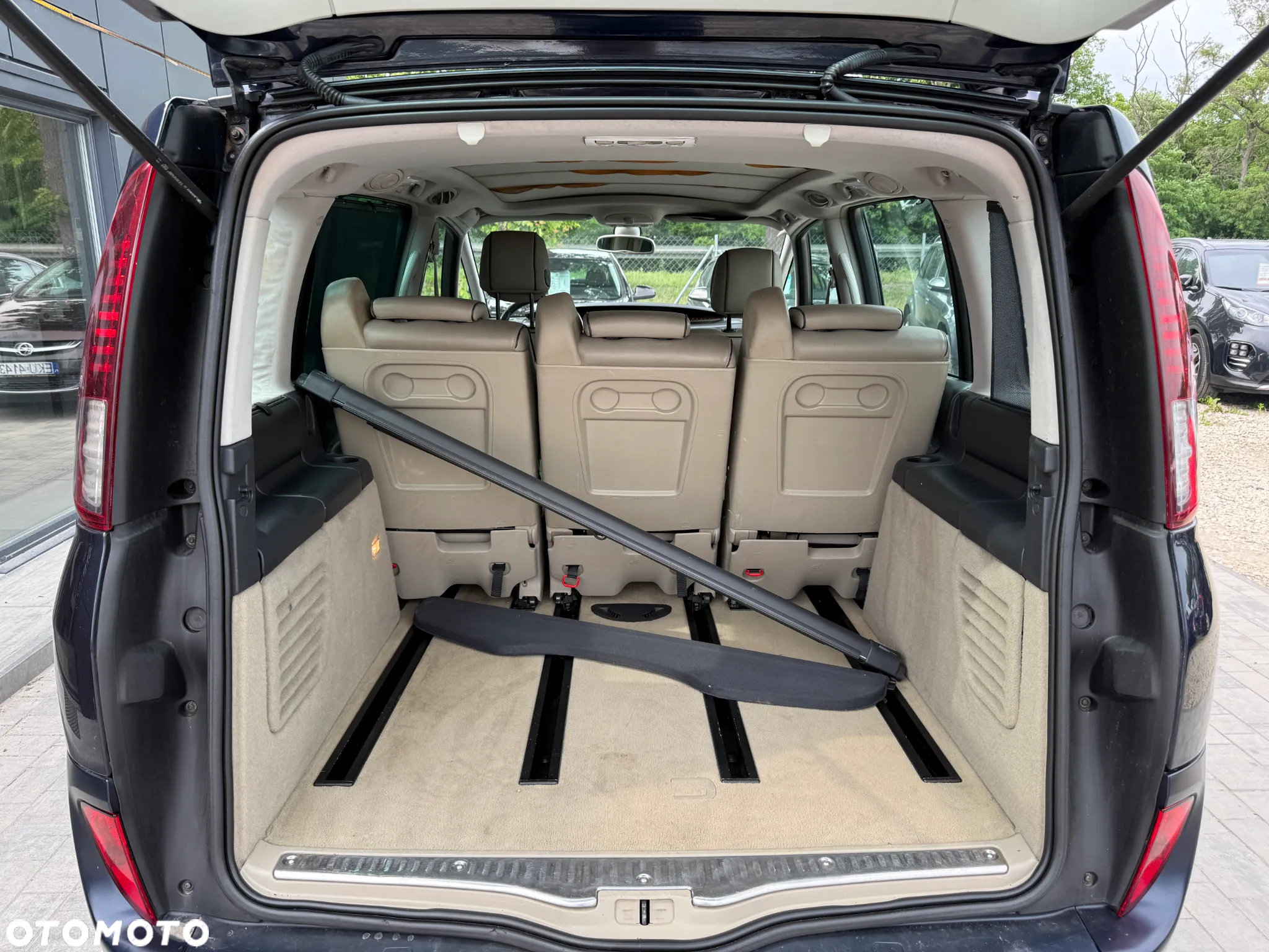 Renault Espace 2.0T Privilege - 33