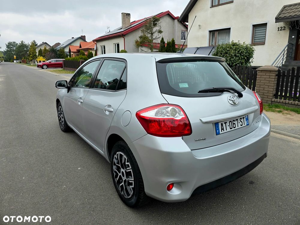 Toyota Auris 2.0 D-4D Travel - 3