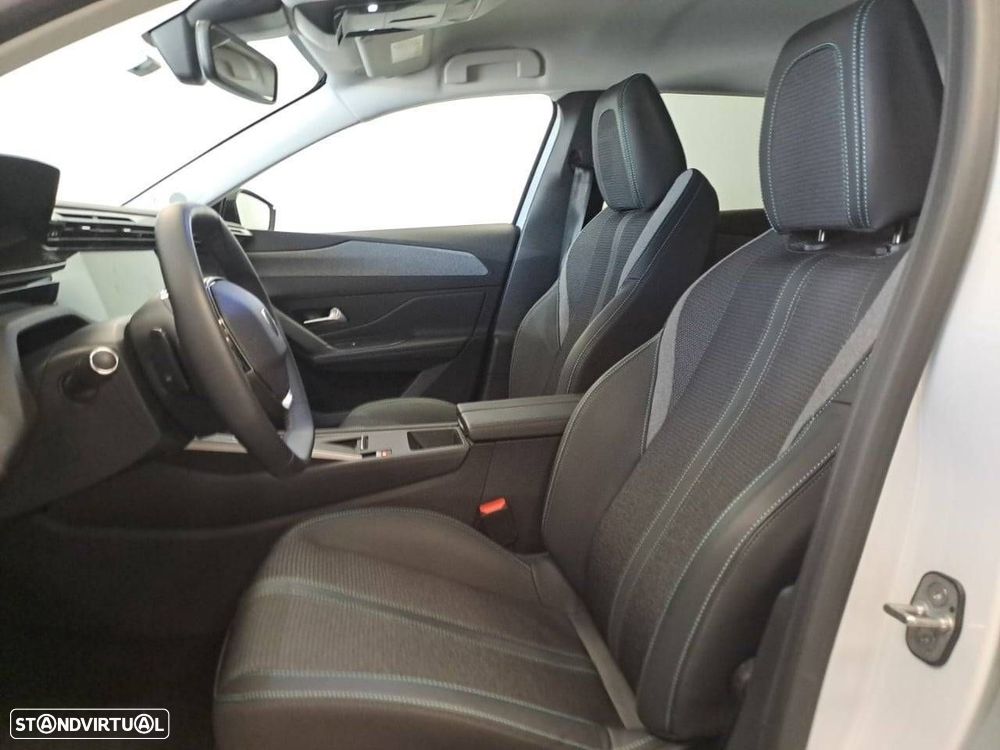 Peugeot 408 1.2 Hybrid Allure e-DCS6 - 9