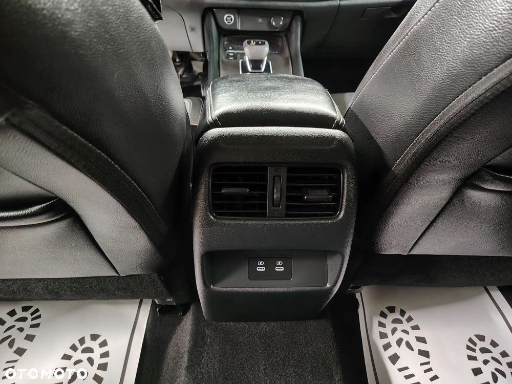 Nissan Qashqai 1.3 DIG-T MHEV Xtronic N-Connecta - 23