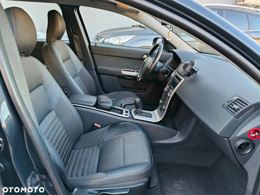 Volvo V50 1.6D DPF DRIVe Momentum - 9