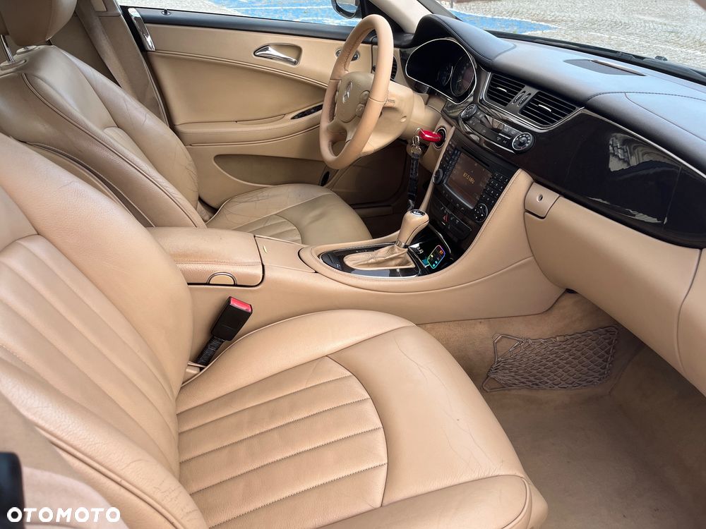 Mercedes-Benz CLS - 18