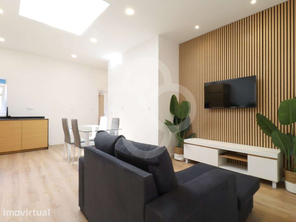 Prédio com 6 frações nos Anjos, Lisboa, com 327 m² de área bruta. - Grande imagem: 5/15