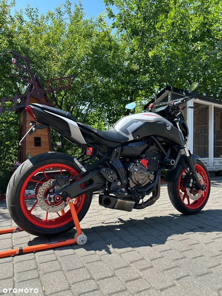 Yamaha MT - 12