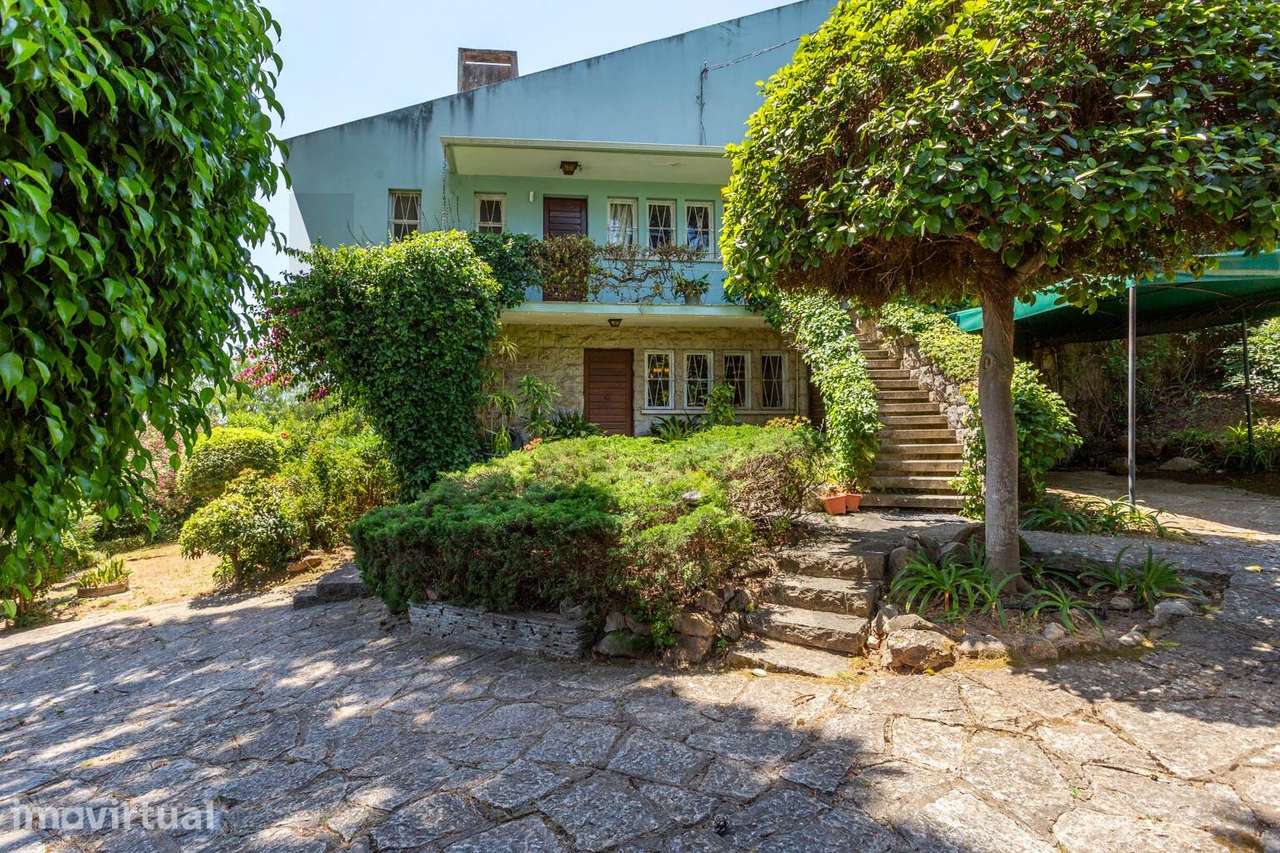 Moradia em Cascais | 400m2 Área Bruta | 1.190m2 de Lote | a 400mt da P - Grande imagem: 5/60