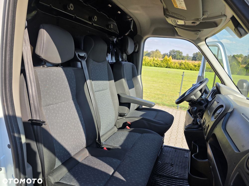 Opel Mavano - 15